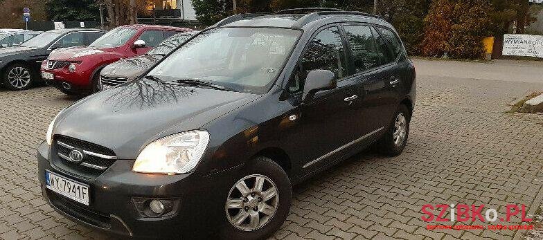 2007' Kia Carens photo #1