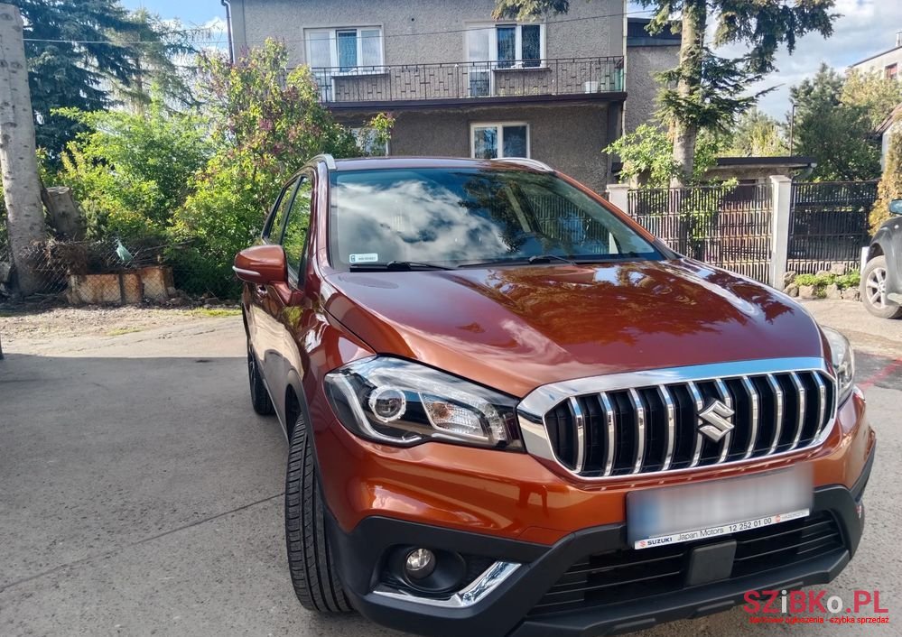 2017' Suzuki SX4 photo #3