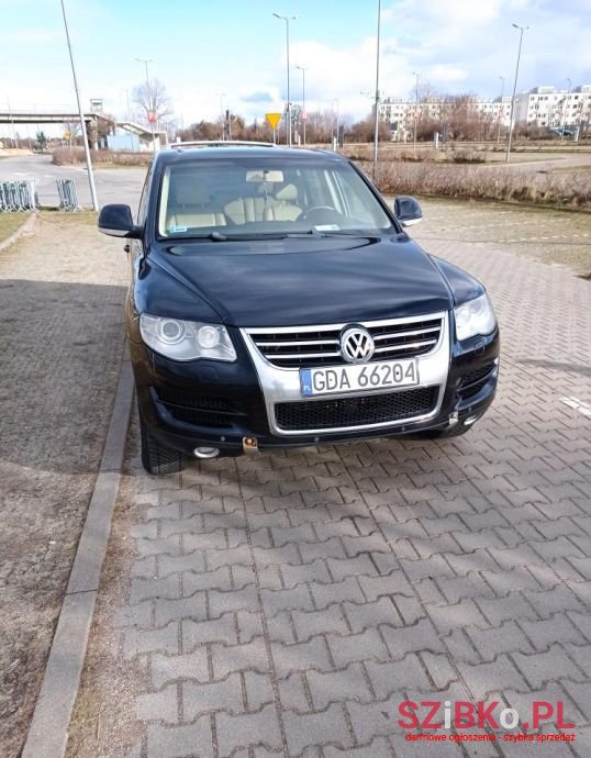 2007' Volkswagen Touareg photo #2