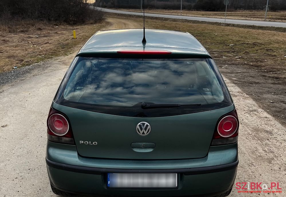 2005' Volkswagen Polo photo #4
