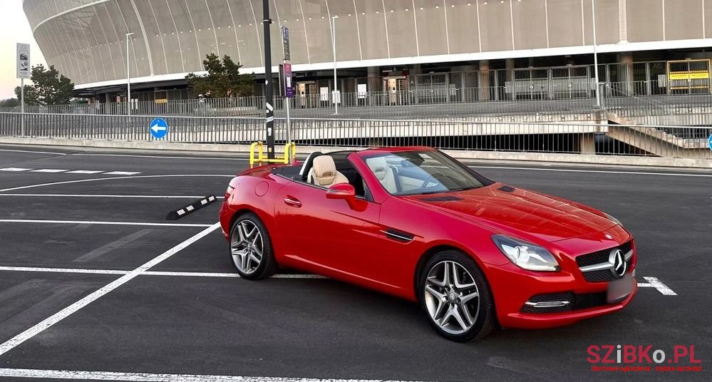 2013' Mercedes-Benz SLK photo #2