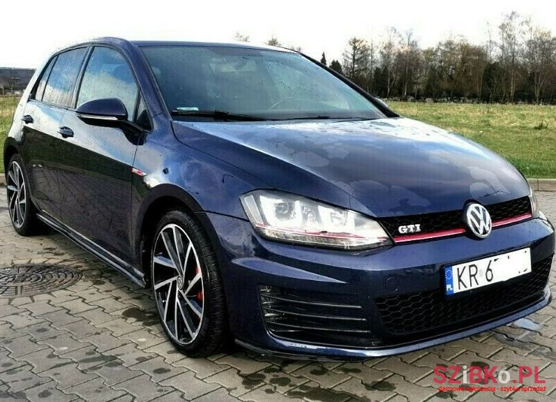 2017' Volkswagen photo #1