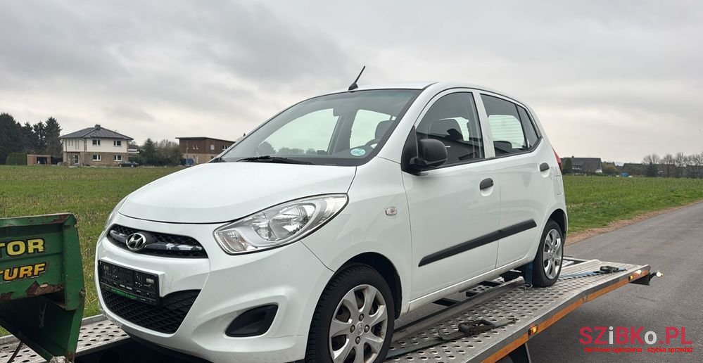 2012' Hyundai i10 photo #3