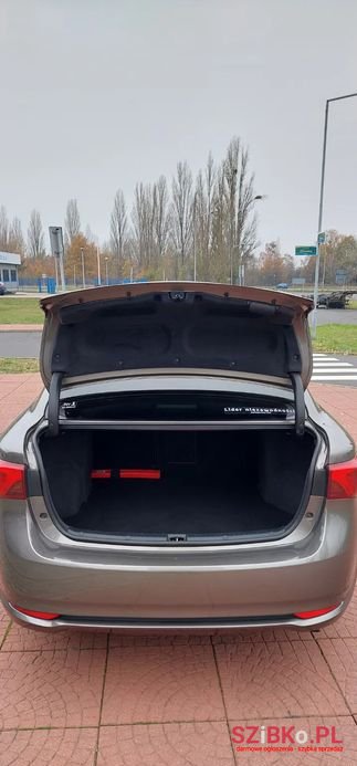 2018' Toyota Avensis photo #5