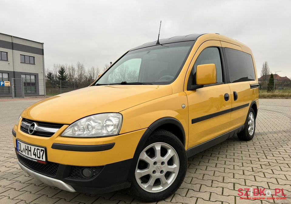 2006' Opel Combo photo #1