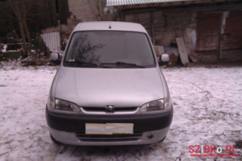 2002' Peugeot Partner photo #4