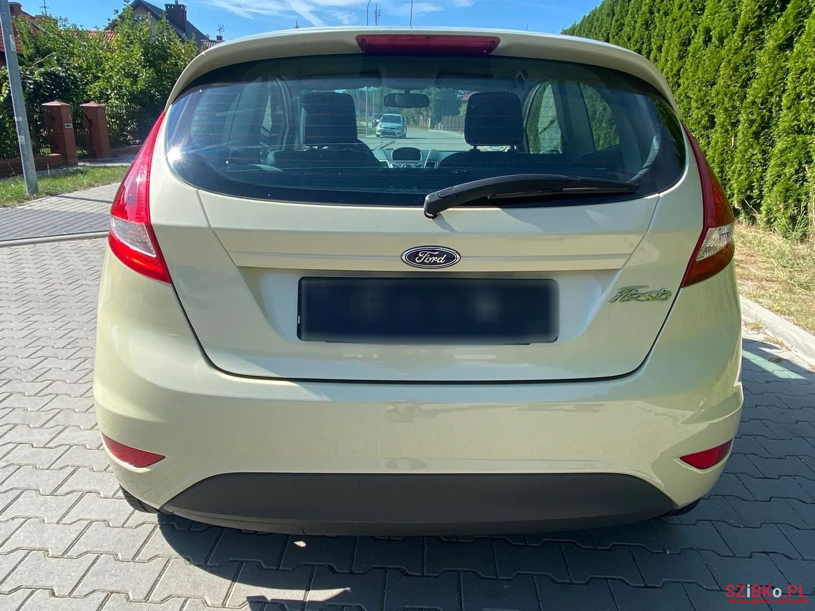 2009' Ford Fiesta photo #6