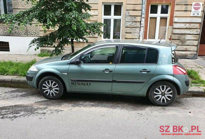 2004' Renault Megane photo #1