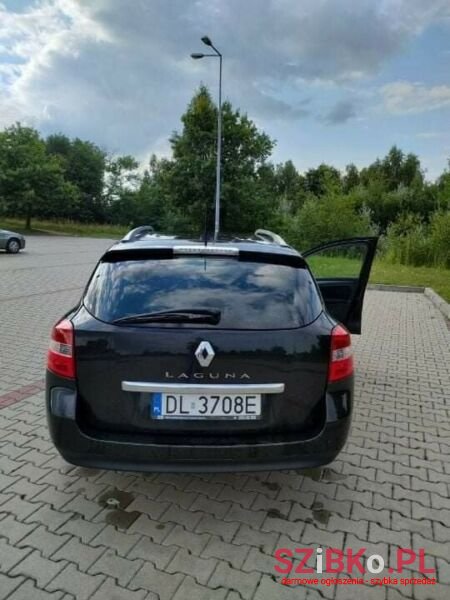 2008' Renault Laguna photo #3