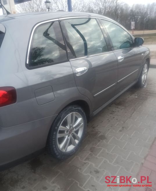 2009' Fiat Croma photo #5