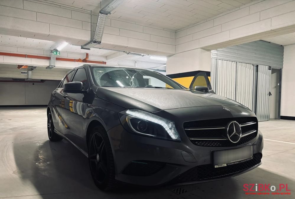 2013' Mercedes-Benz A-Class 180 photo #1