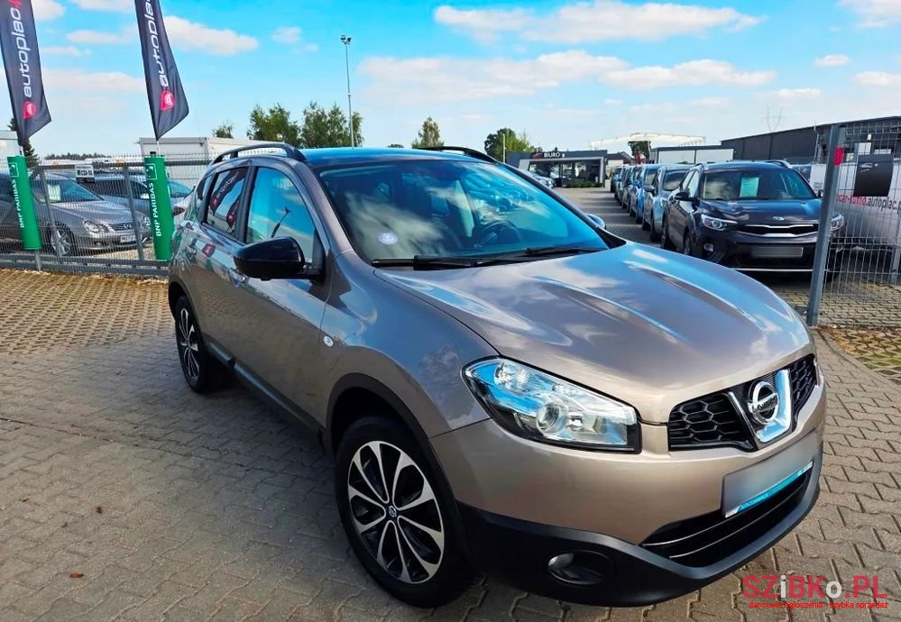 2013' Nissan Qashqai 1.6 Tekna photo #3