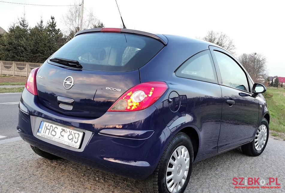 2012' Opel Corsa photo #3