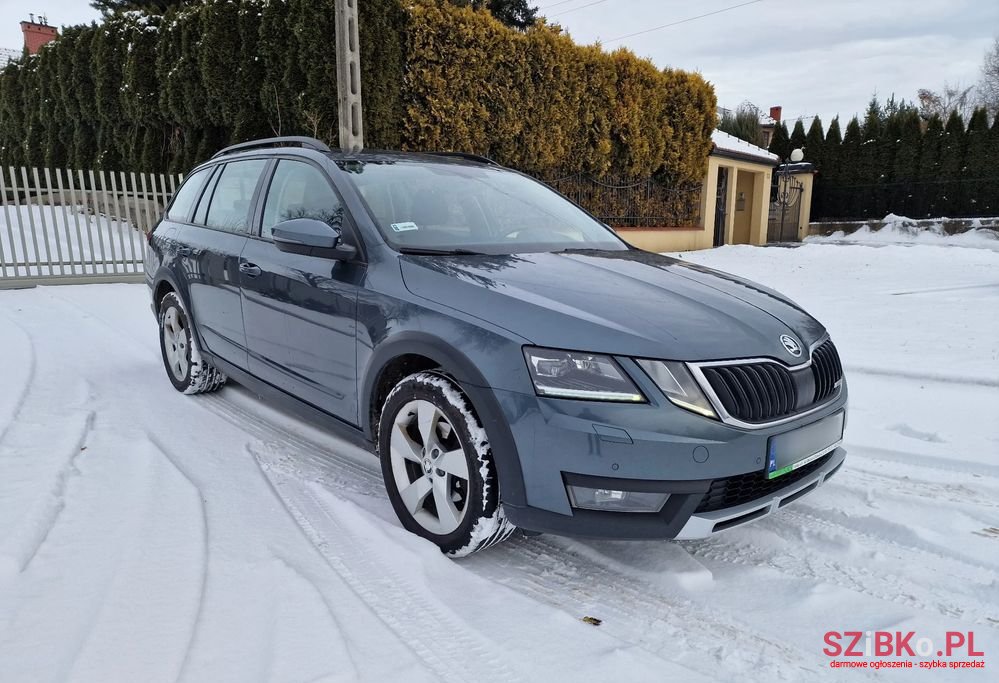 2017' Skoda Octavia 4X4 Ambition photo #2