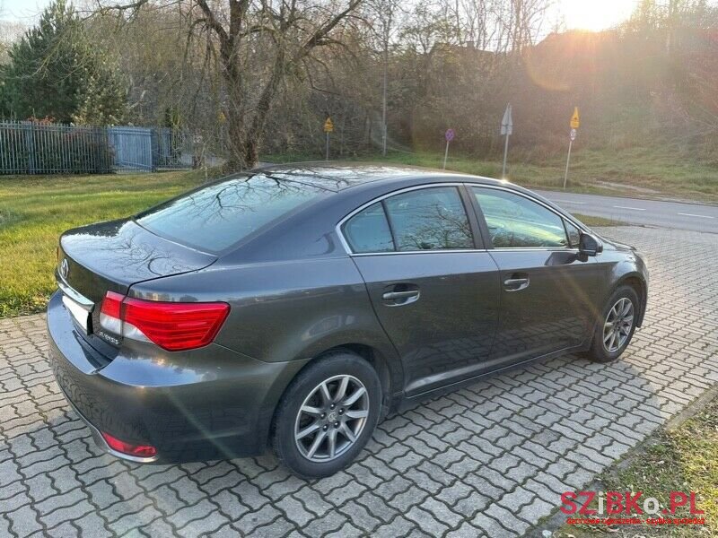 2012' Toyota Avensis photo #4
