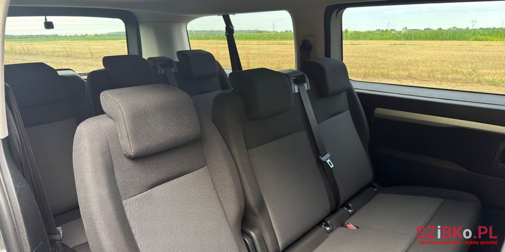 2021' Opel Zafira 2.0 Cdti Extra Long Family photo #5