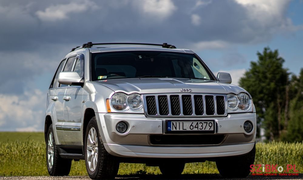 2008' Jeep Grand Cherokee photo #1
