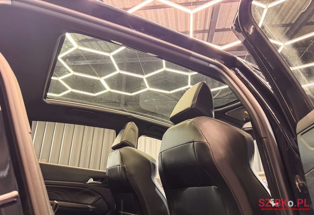 2016' Peugeot 308 photo #3