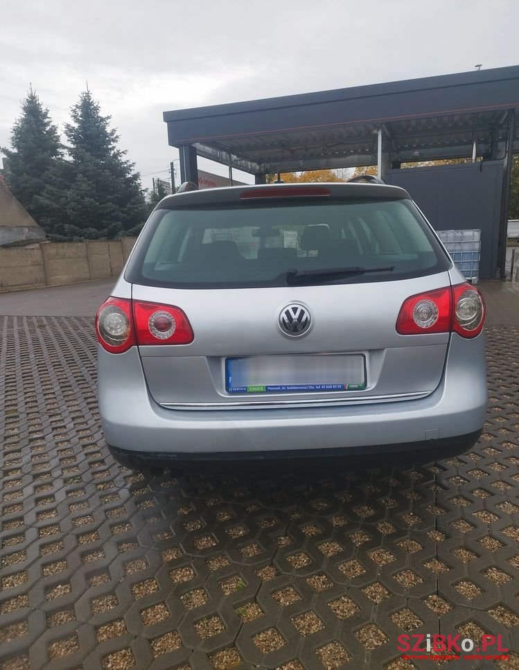 2006' Volkswagen Passat photo #6