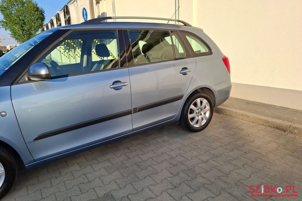 2008' Skoda Fabia 1.4 16V Comfort photo #6
