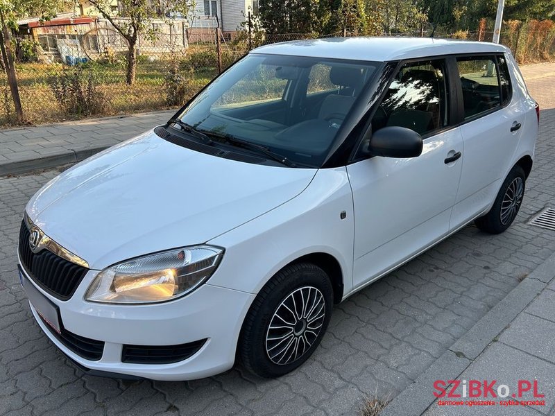 2013' Skoda Fabia 1.6 Tdi Dpf Active photo #6