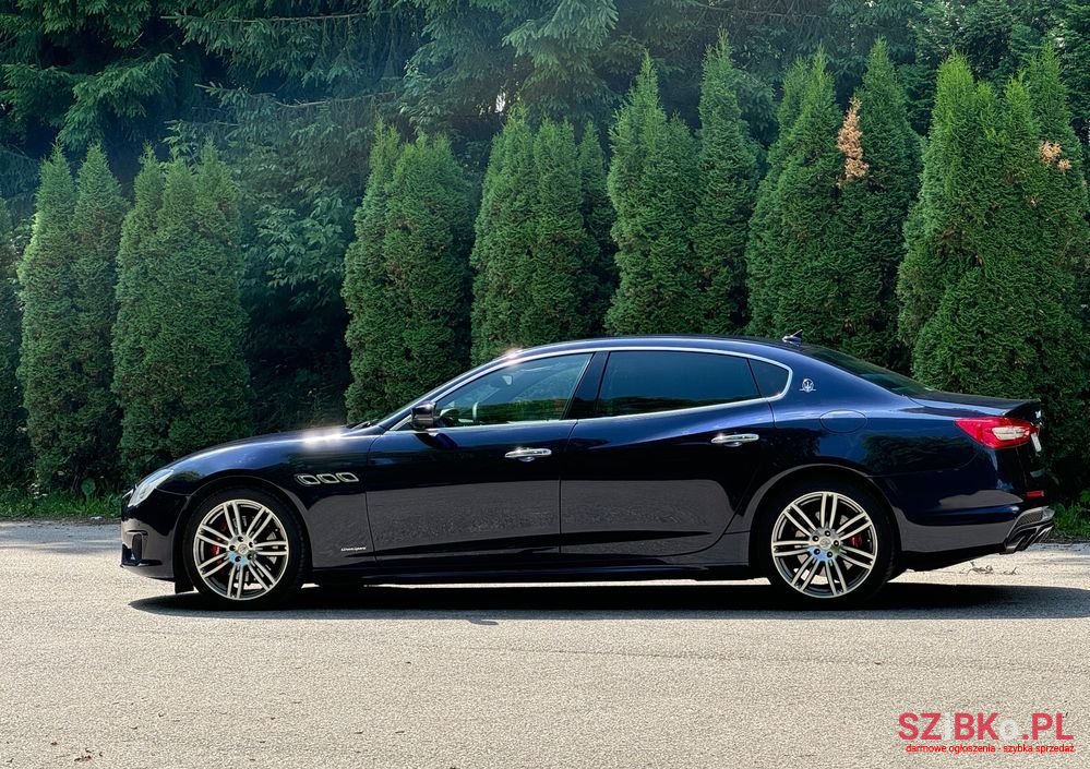 2018' Maserati Quattroporte Diesel Gransport photo #6