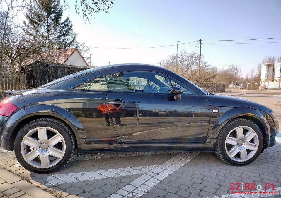 2004' Audi TT photo #3