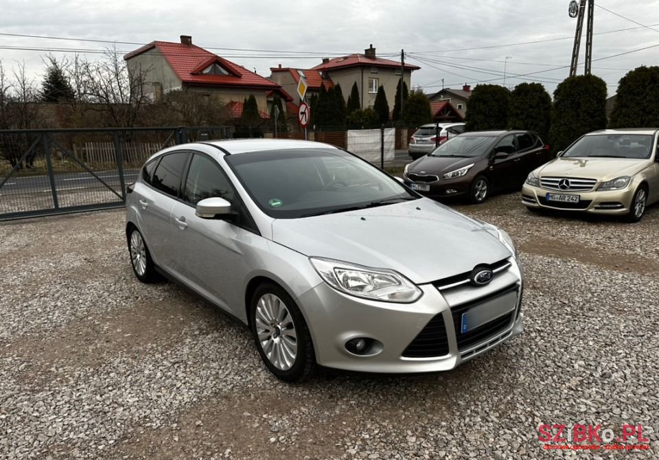 2011' Ford Focus photo #3