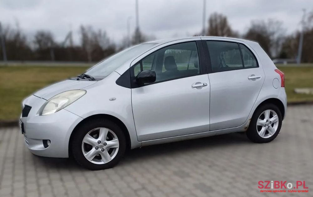 2006' Toyota Yaris 1.3 photo #6