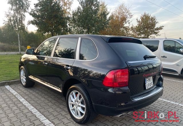 2004' Porsche Cayenne photo #6