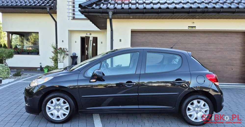 2011' Peugeot 207 1.4 Trendy photo #5