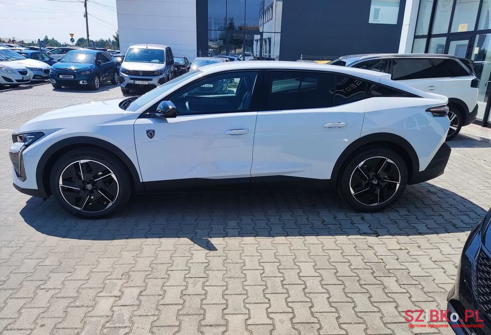 2024' Peugeot 408 photo #3