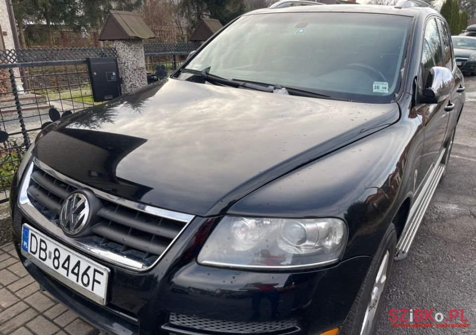 2006' Volkswagen Touareg photo #1