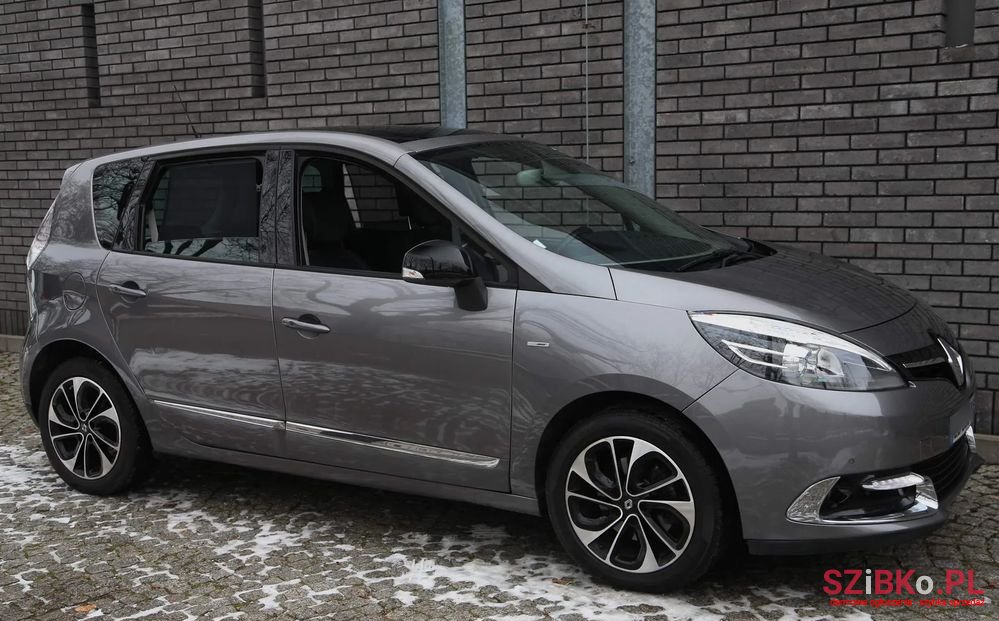 2015' Renault Scenic photo #3