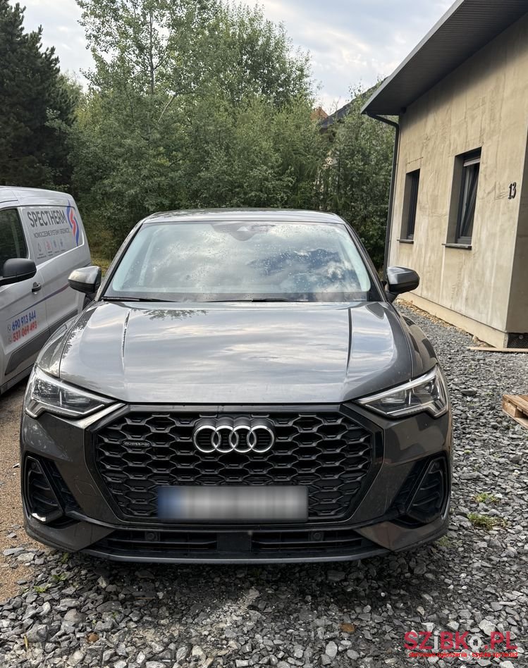 2021' Audi Q3 photo #1