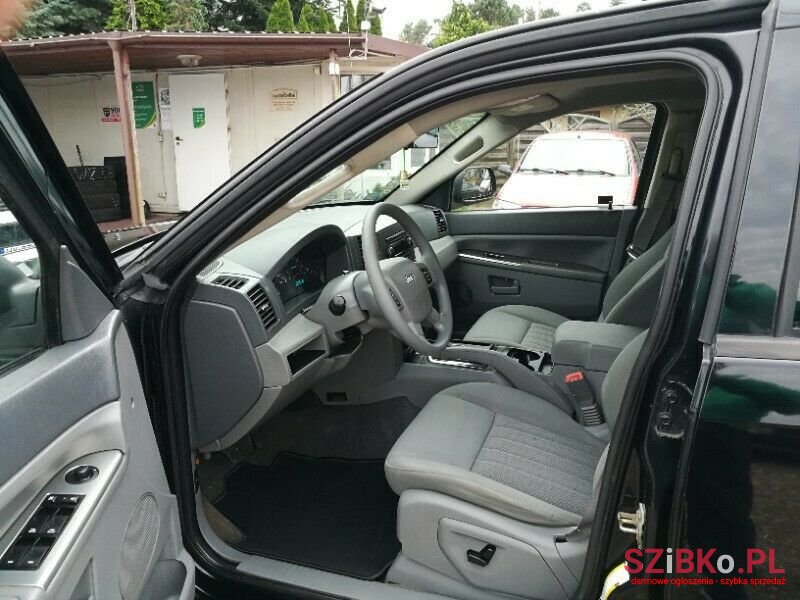 2006' Jeep Grand Cherokee photo #6