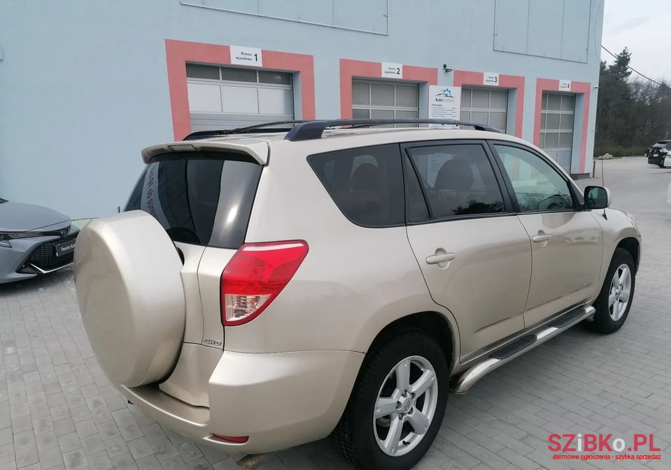 2007' Toyota RAV4 photo #5