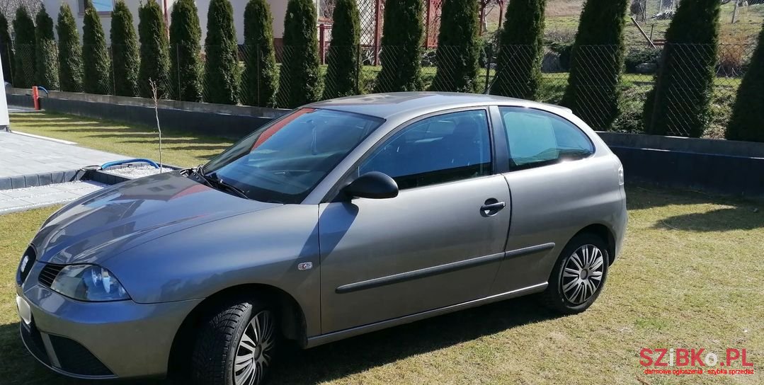 2008' SEAT Ibiza photo #2