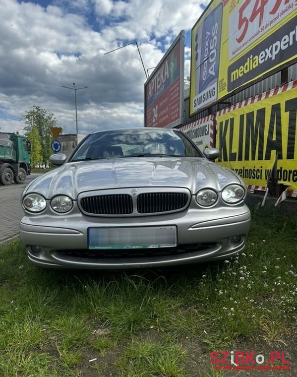 2003' Jaguar X-Type photo #2