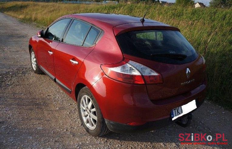 2009' Renault Megane photo #2