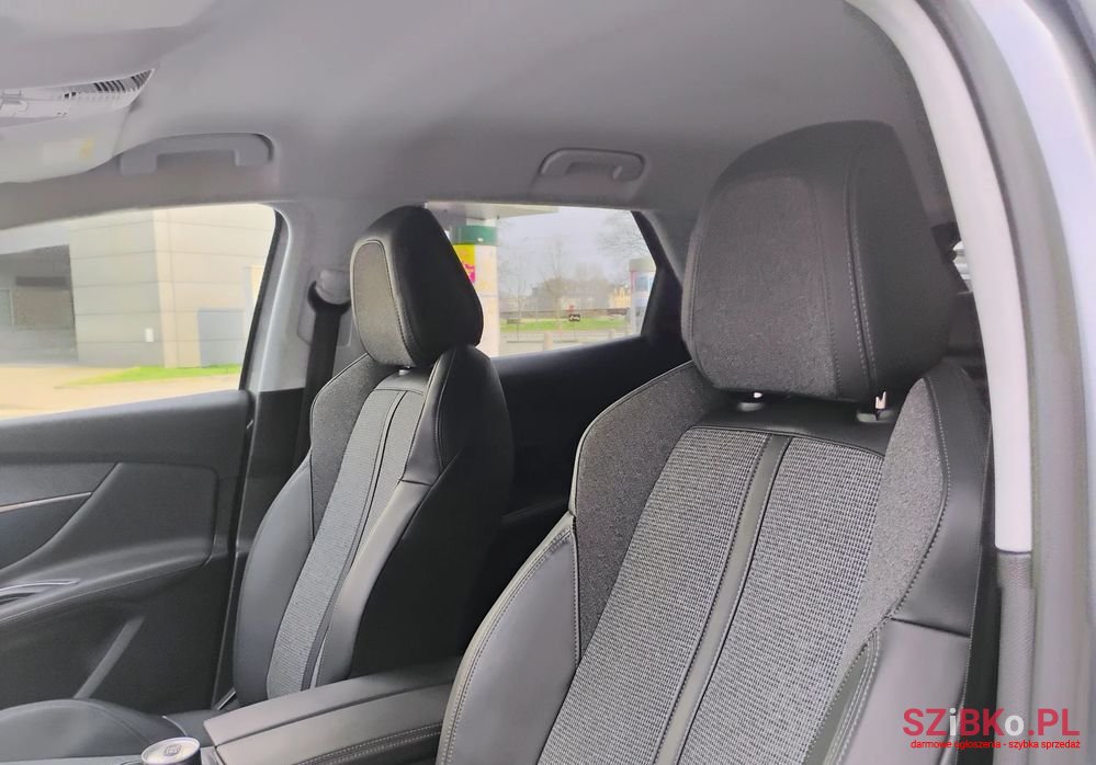 2018' Peugeot 3008 photo #6
