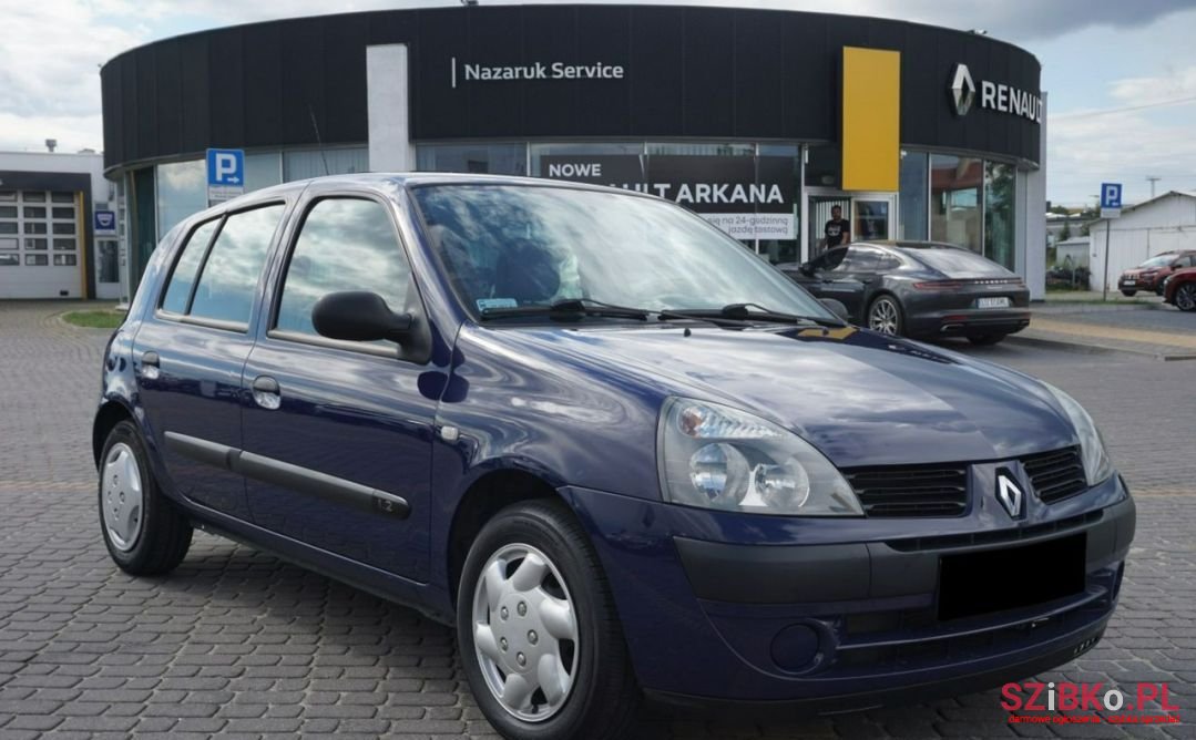 2005' Renault Clio photo #3