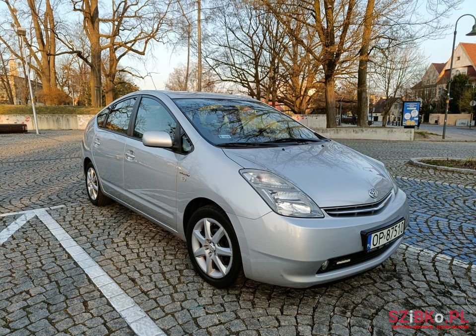 2008' Toyota Prius photo #2