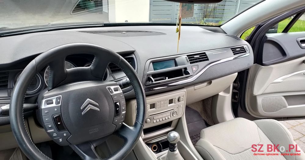 2012' Citroen C5 1.6 Thp Selection photo #3