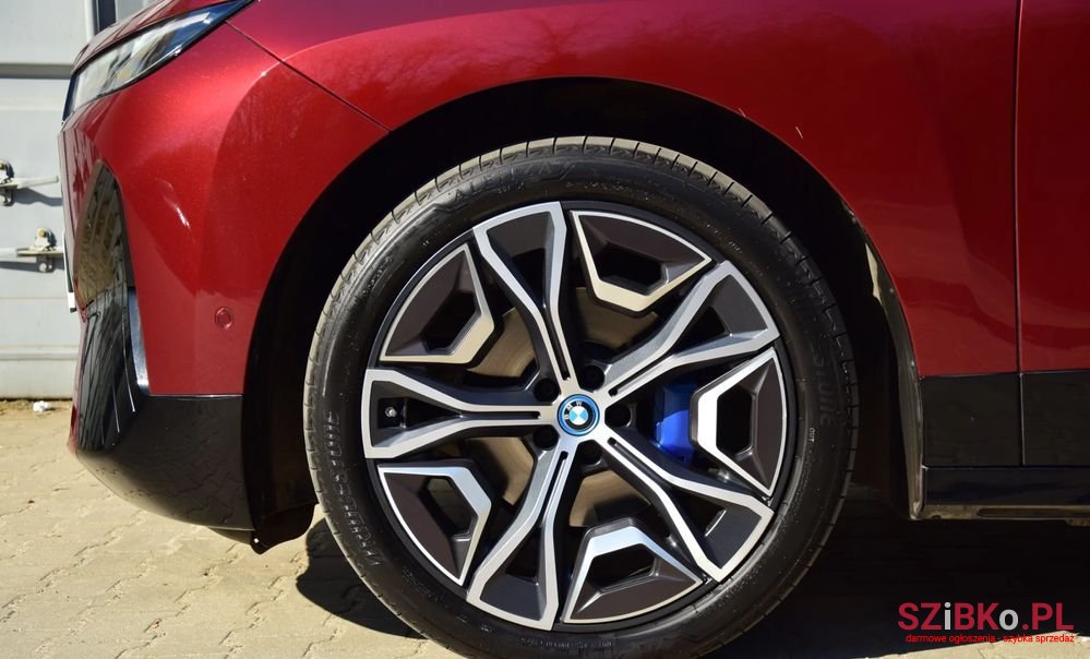2022' BMW iX photo #6