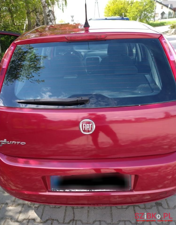 2010' Fiat Grande Punto photo #4