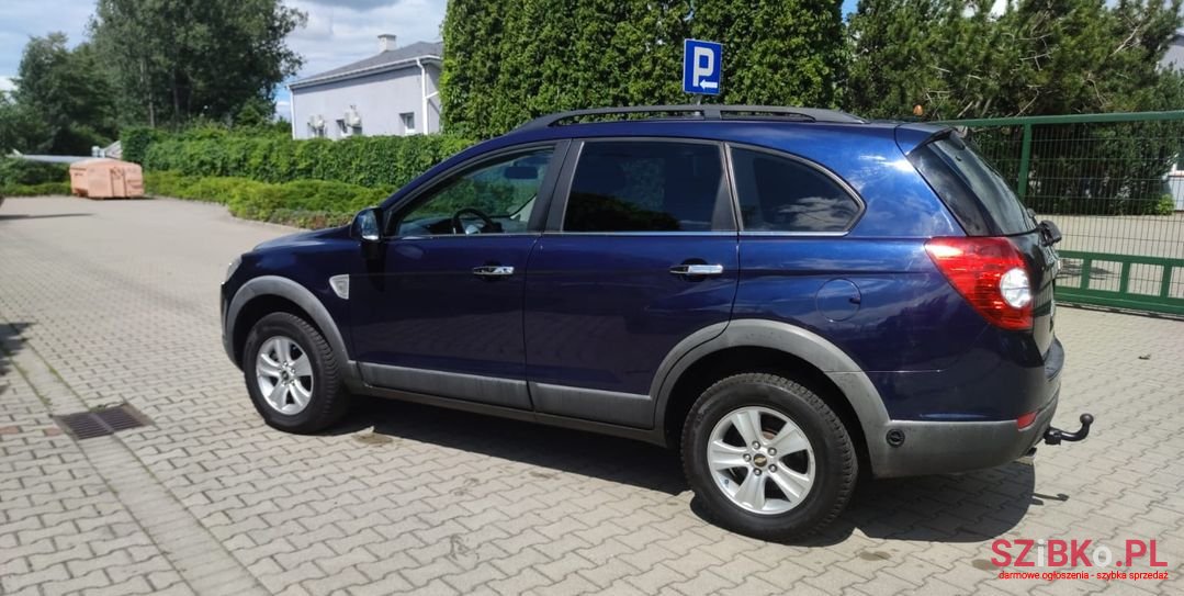 2008' Chevrolet Captiva photo #2