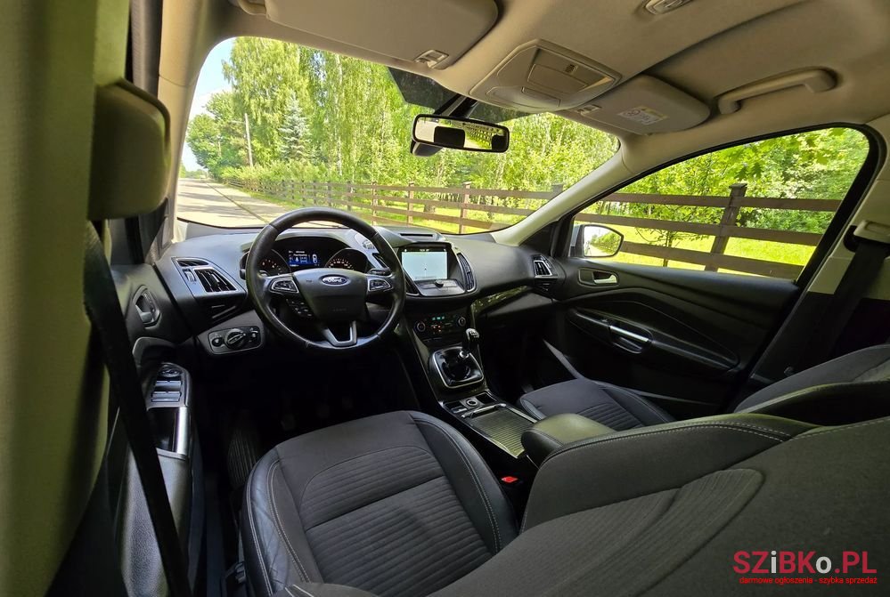 2017' Ford Kuga photo #6