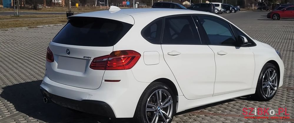2020' BMW 2 Series 218I Active Tourer photo #5