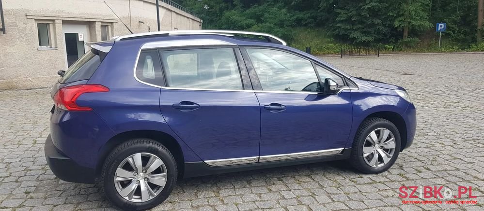 2015' Peugeot 2008 photo #5